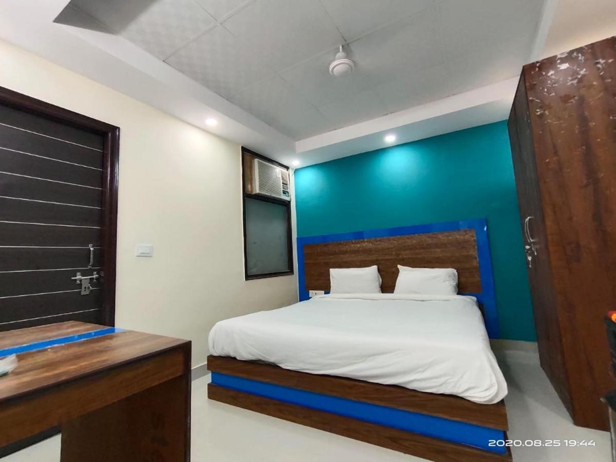 ניו דלהי Hotel Royal Town מראה חיצוני תמונה