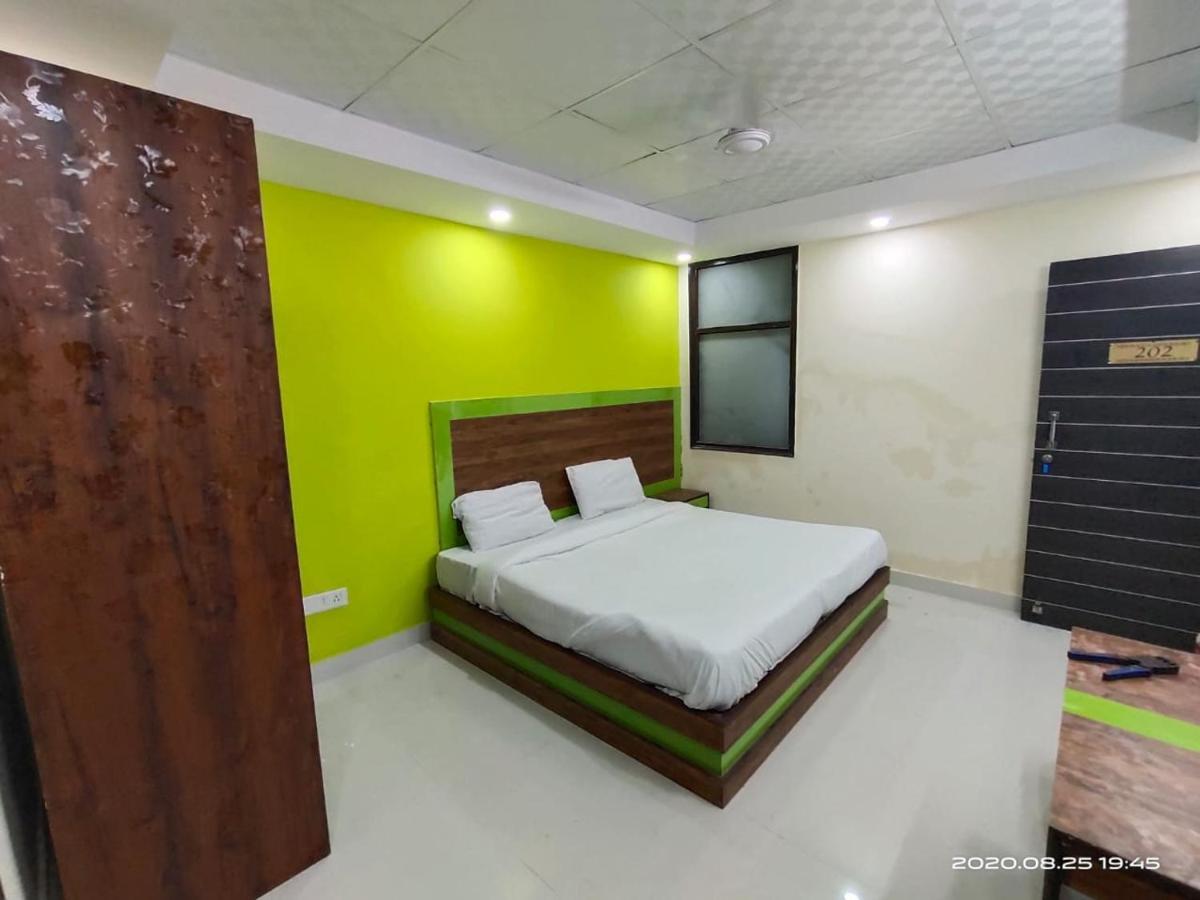 ניו דלהי Hotel Royal Town מראה חיצוני תמונה