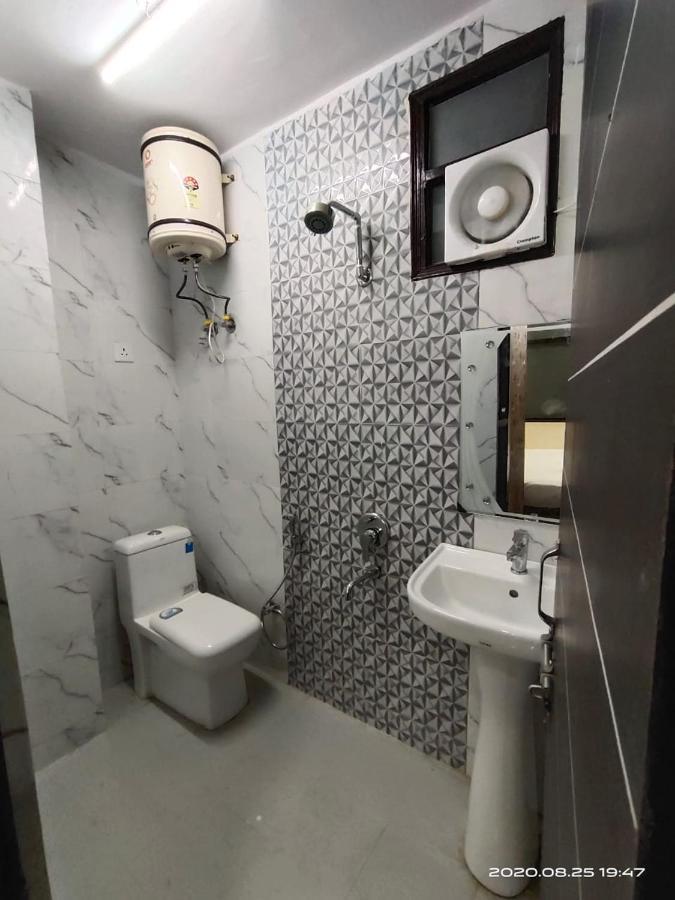 ניו דלהי Hotel Royal Town מראה חיצוני תמונה